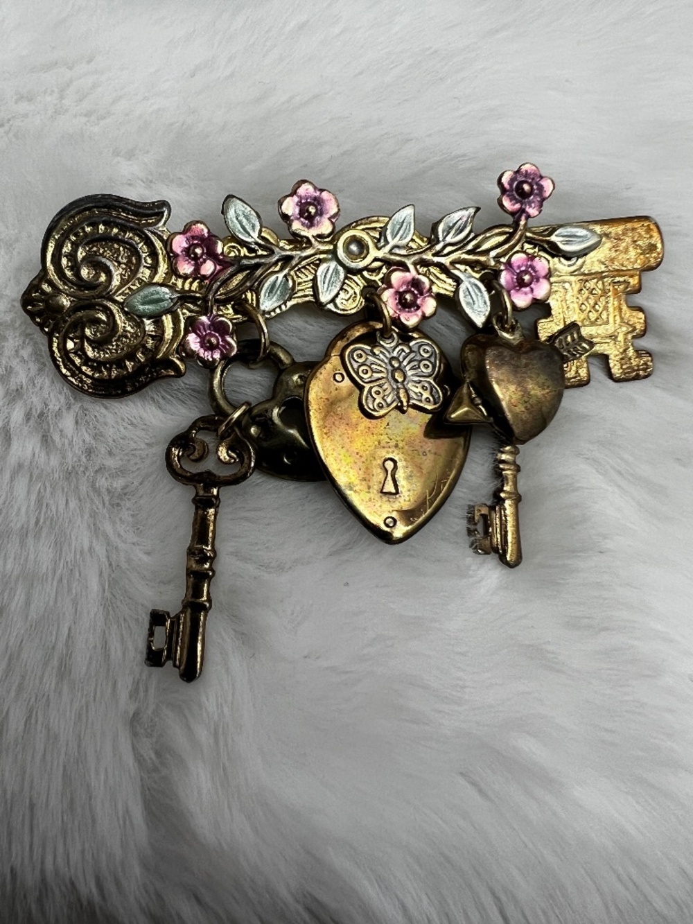 Vintage 90's Repousse Ornate Skeleton Key Charm Brooch Pin